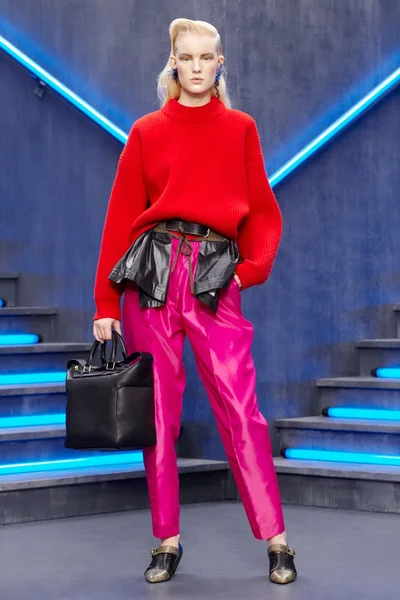 Look 2